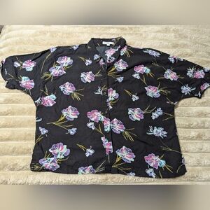 Vans Short Sleeve Black with Floral Pattern Button Down Shirt Size L